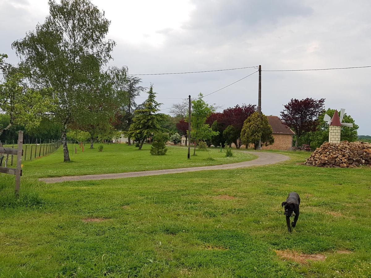 Gîte Équestre Domaine des Crins - Monpazier Capdrot Esterno foto