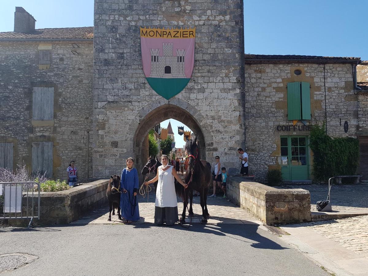 Gîte Équestre Domaine des Crins - Monpazier Capdrot Esterno foto