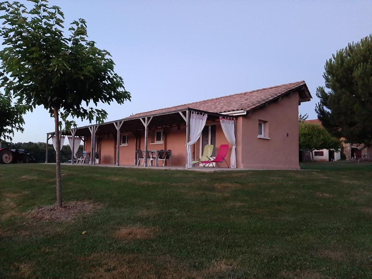 Gîte Équestre Domaine des Crins - Monpazier Capdrot Esterno foto
